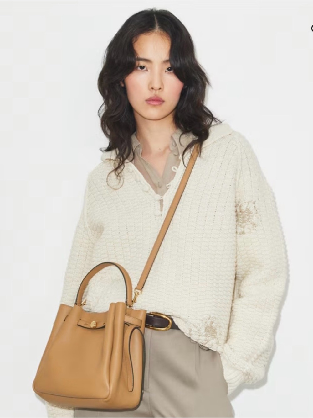 Tory Burch Romy Bucket Bag - Picture 16 of 16